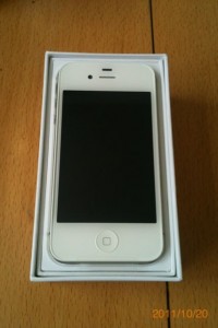 iPhone4S　白の32GB