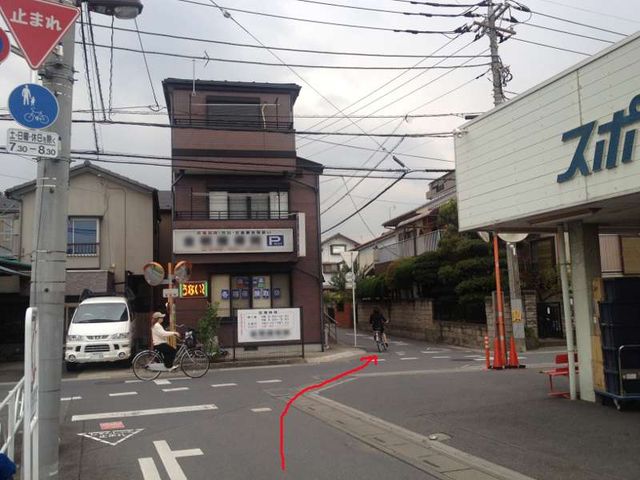 13日金曜日に自転車ではねられた現場の画像